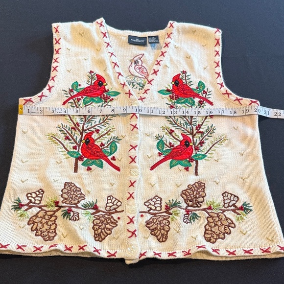 Vintage Embroidered Cardinal & Pinecone Christmas sweater Vest by In Resource M - Picture 3 of 16